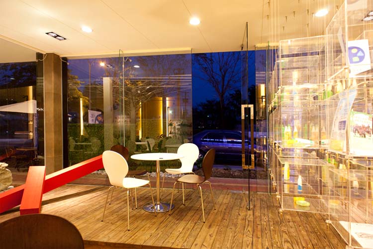 kyid Commercial office space content